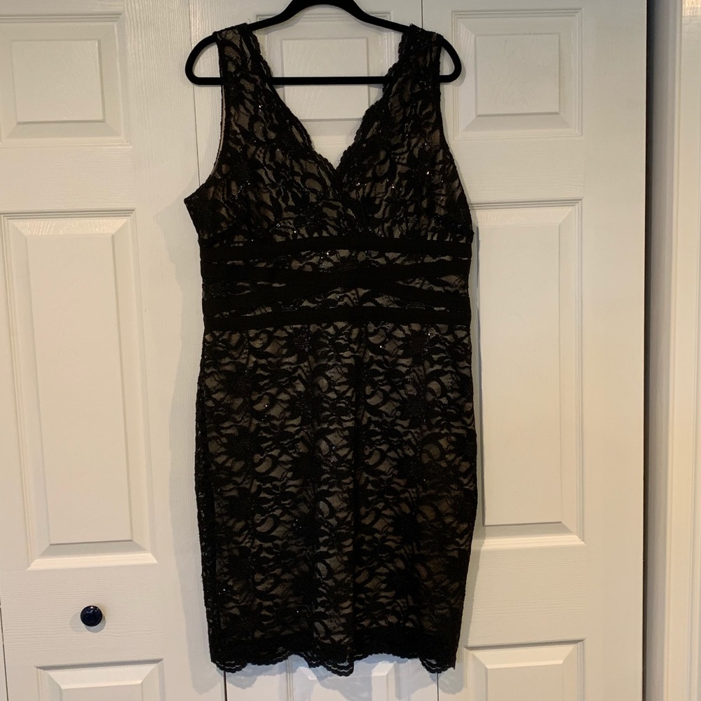 Black lacy cocktail dress